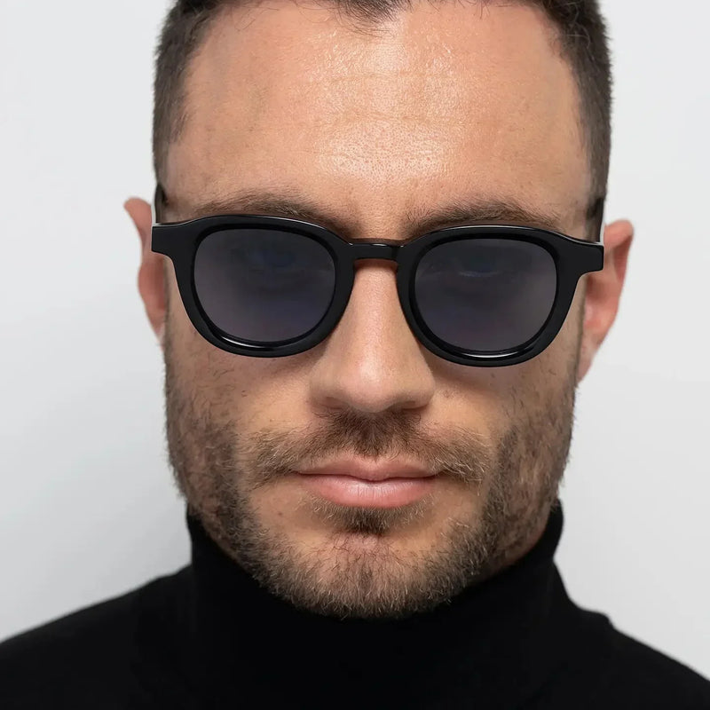 Why Structured Panto Frames Feel More Defined