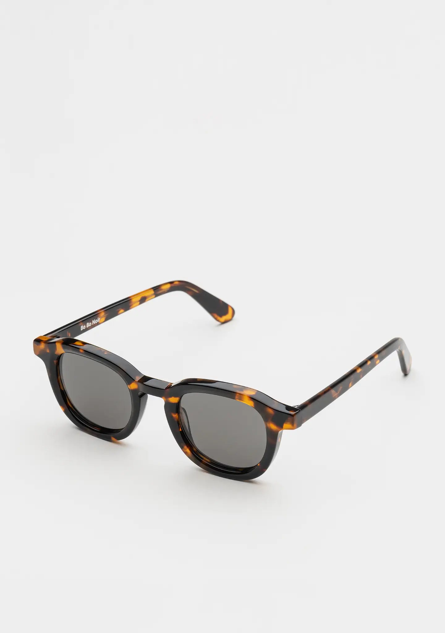Bo Bo Noir Narr panto round sunglasses in tortoise acetate with single gray nylon lenses, 45-degree view.