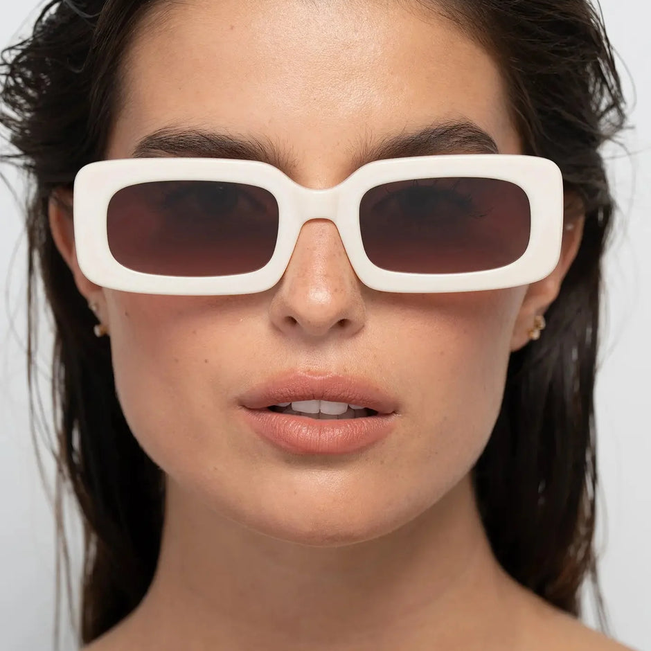 How to Build a Timeless Sunglasses Collection