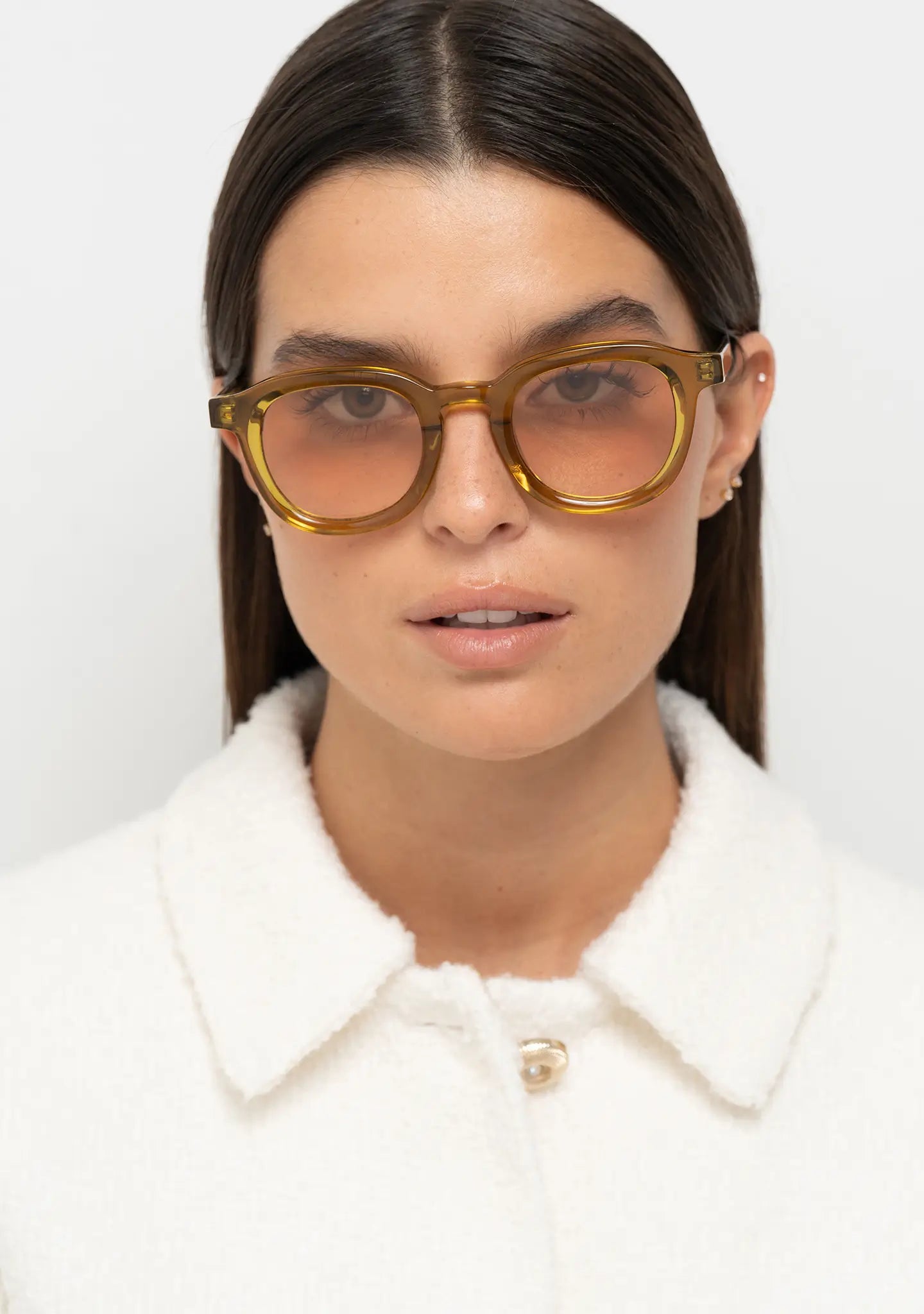 womens sunglasses Bo Bo Noir Narr panto round in olive yellow acetate with gradient nylon lenses, woman wearing, front view.