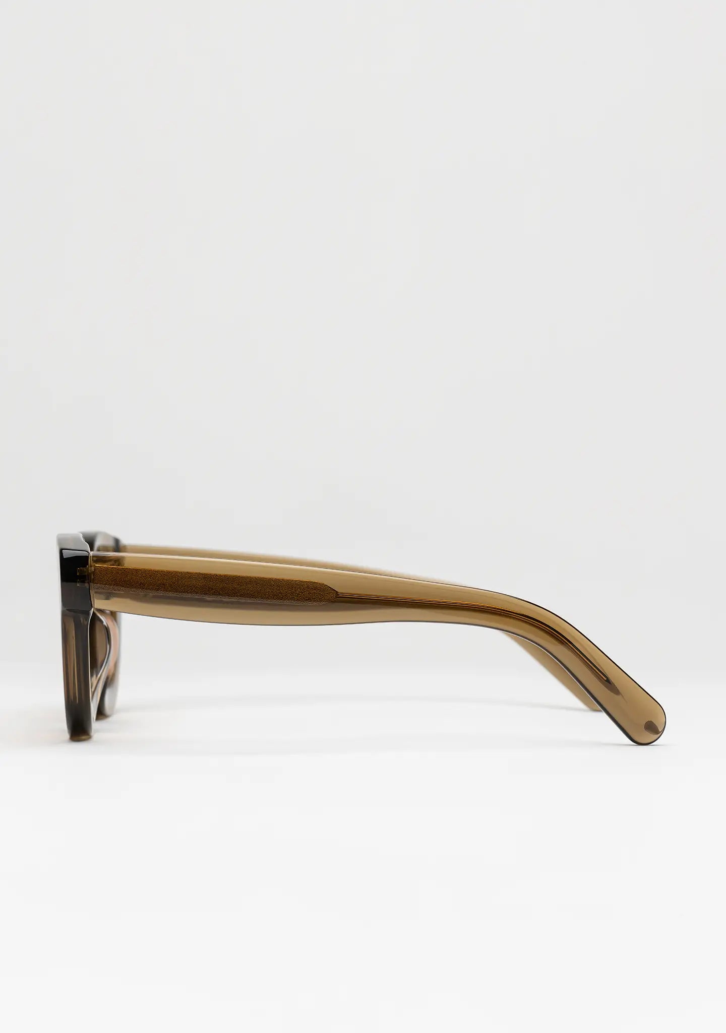 Bo Bo Noir Triboulet olive panto round sunglasses in acetate, side view.