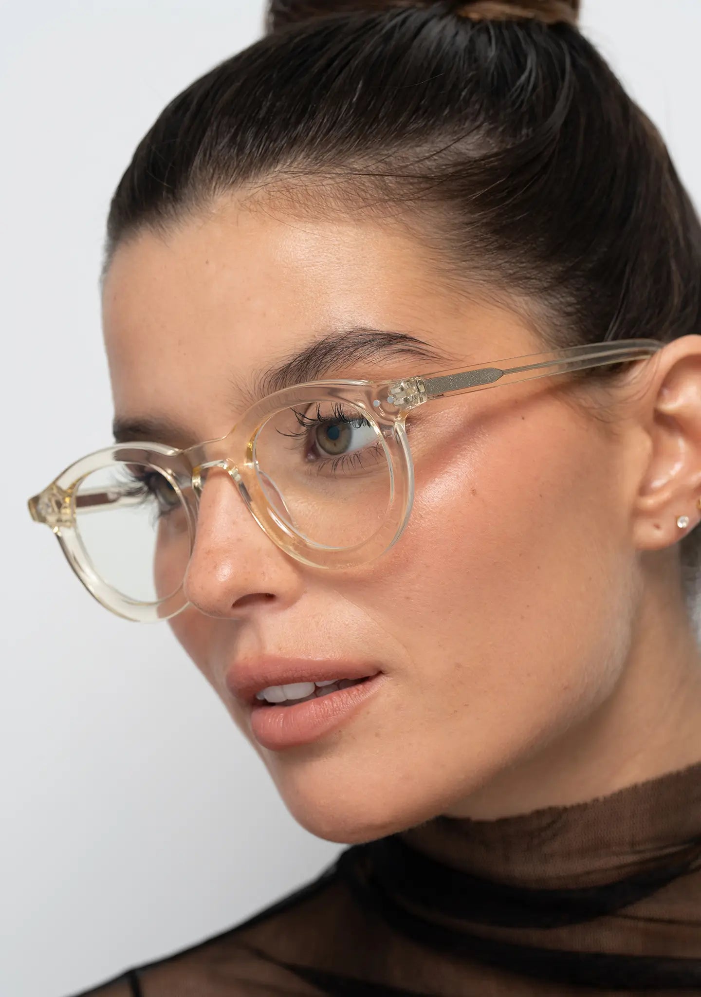 womens optical frame Bo Bo Noir William bold round in crystal yellow acetate, woman wearing, side view.