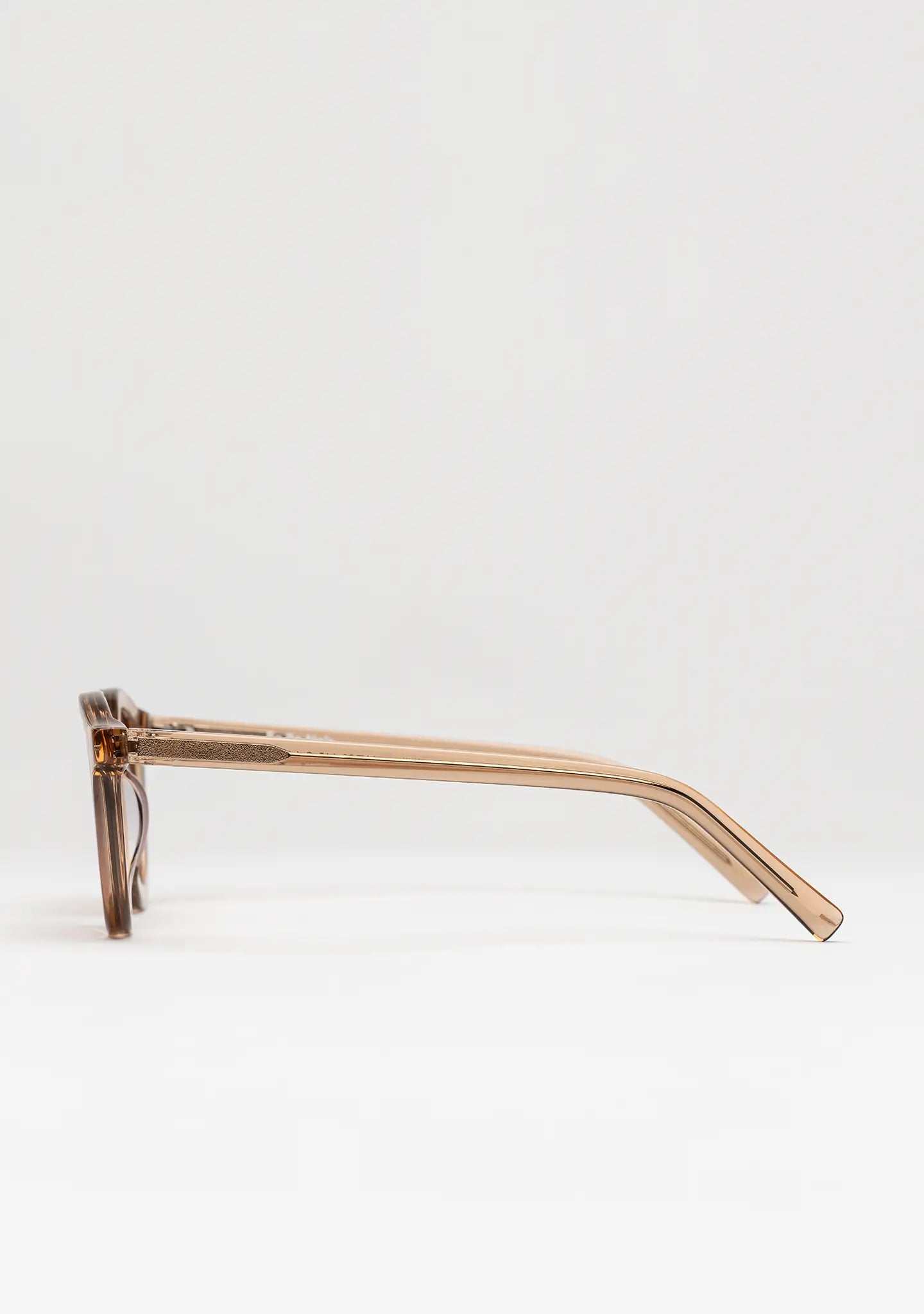 William Crystal Peach Bold Round Sunglasses - Bo Bo Noir